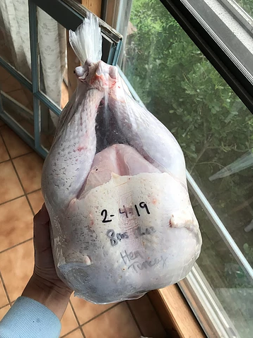 Prepare poultry for freezing with shrink bags